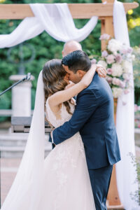 NJ wedding, first kiss, ceremony first kiss photos